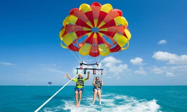 Parasailing a Sharm el Sheikh